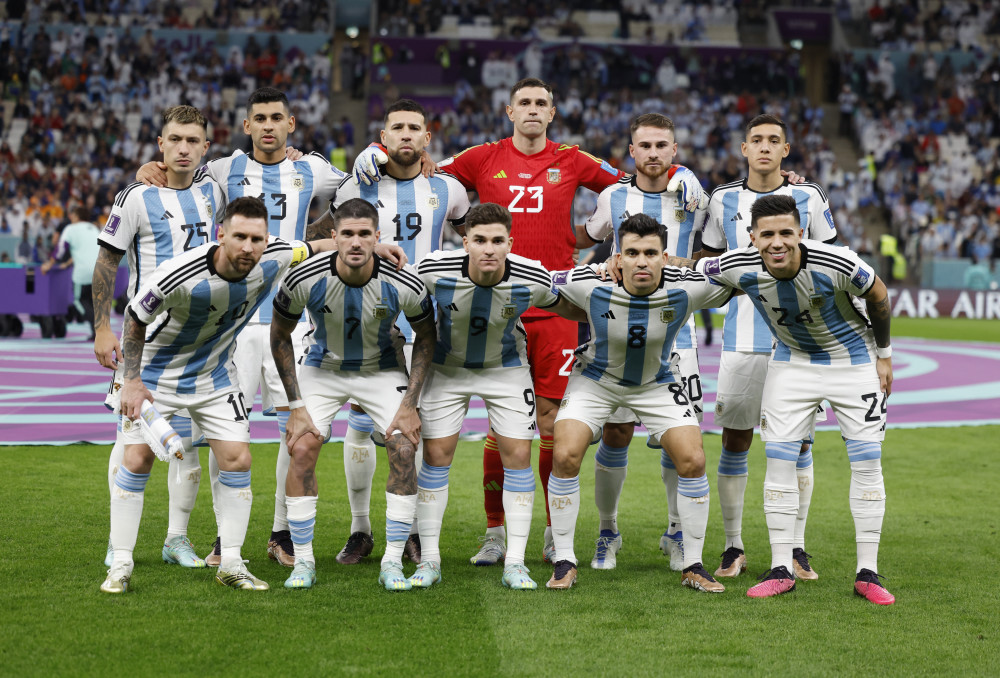 掘金主帅：威少上赛季为我们做了很多贡献，他理应留在NBA（掘金主帅力挺威少：上季贡献良多，理应继续征战NBA）