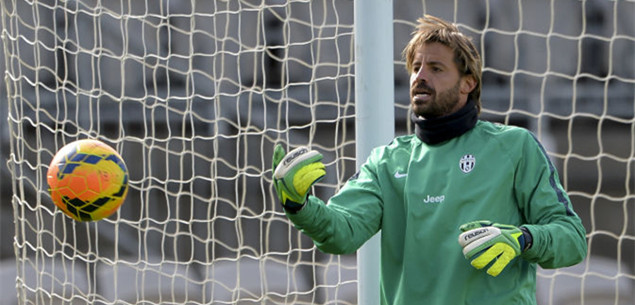 武汉三镇新帅为俱乐部引援制定名单，已锁定五条大鱼，斯坦丘领衔