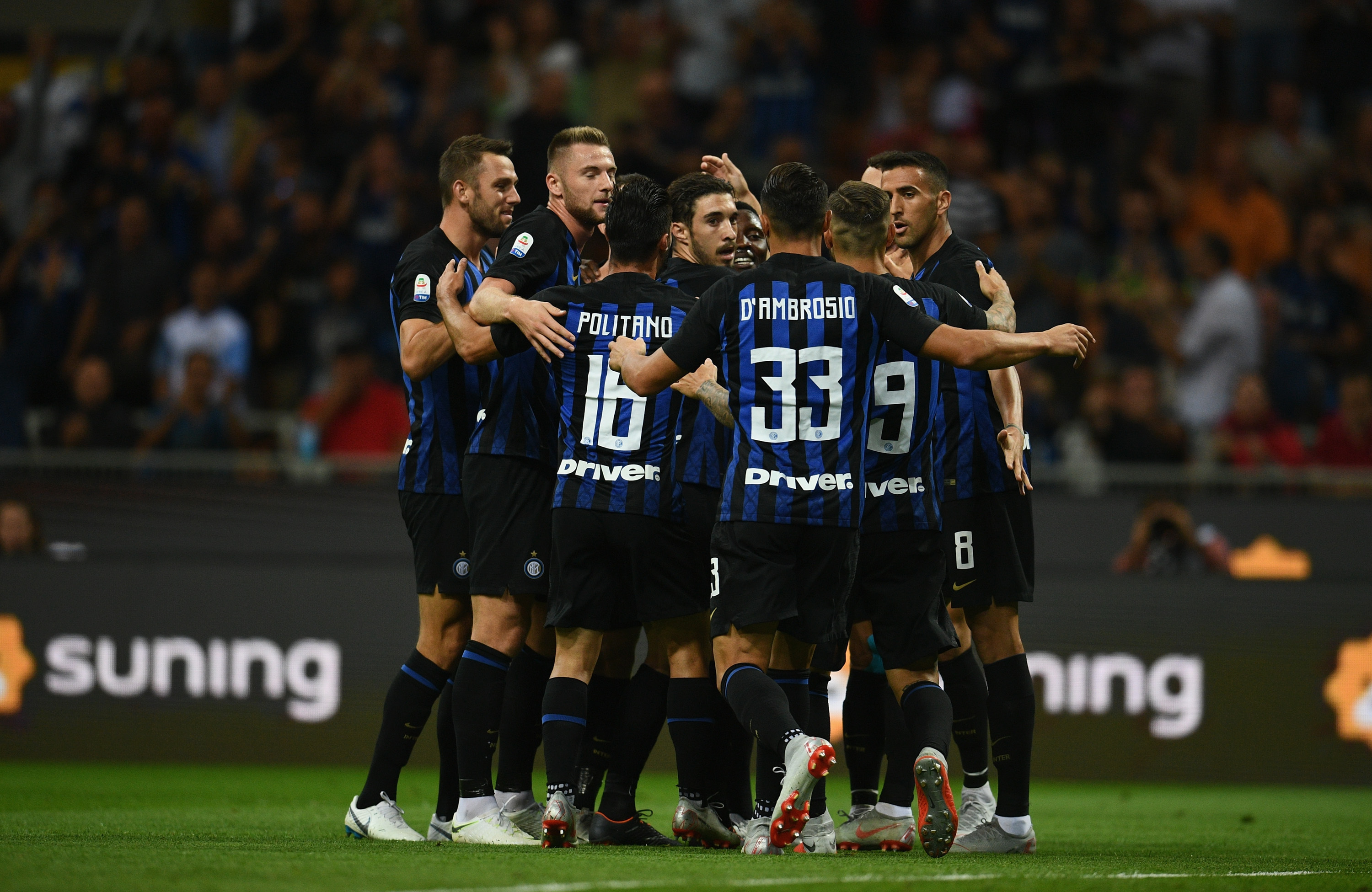 青训教练：由于体能和场上冲击力太出色，于帕还踢过前锋（青训教练透露：体能与冲击力突出，于帕曾客串前锋）