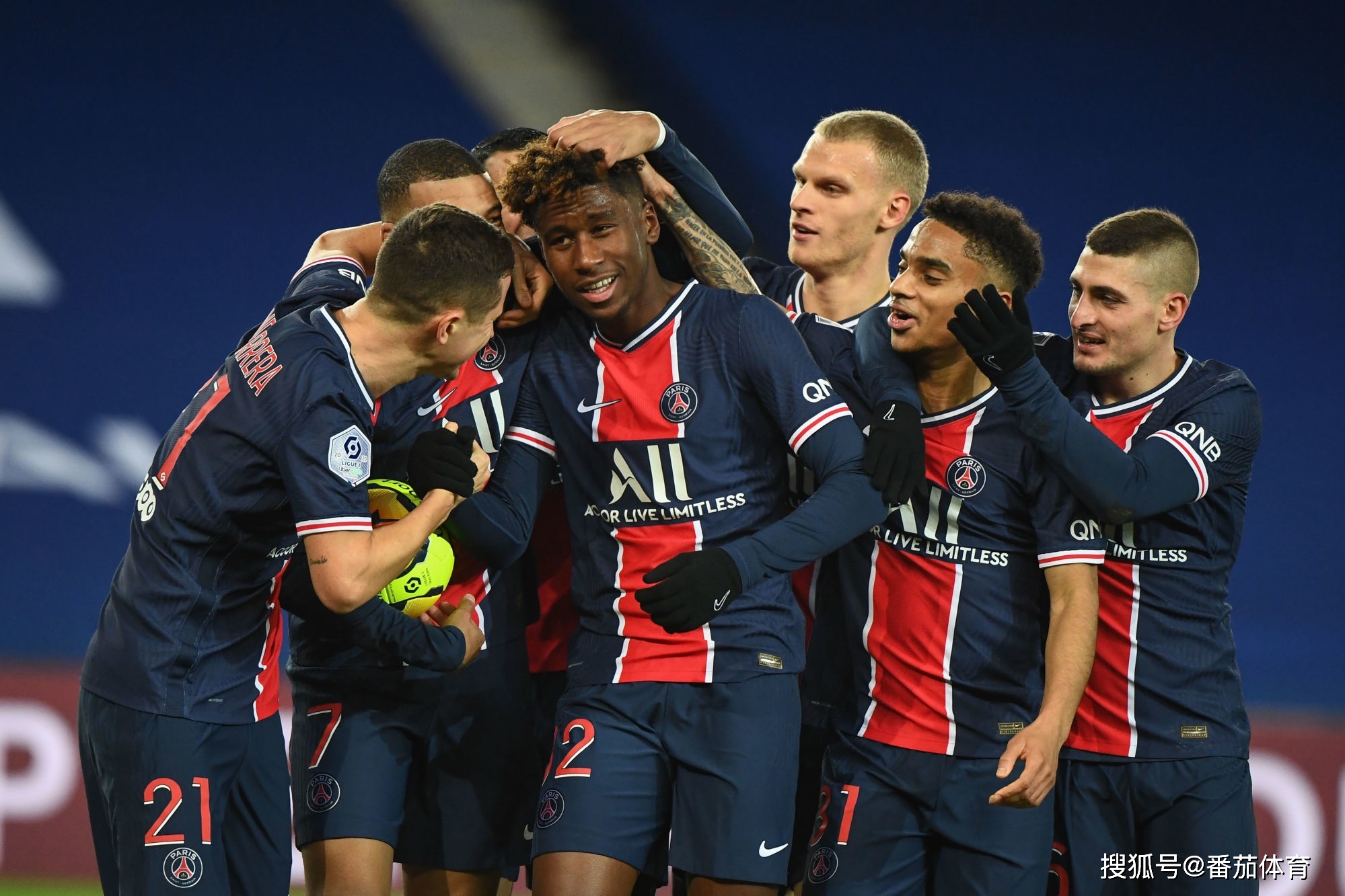 球迷提前退场！斯洛特下课倒计时 伊萨克遭遇119年之耻