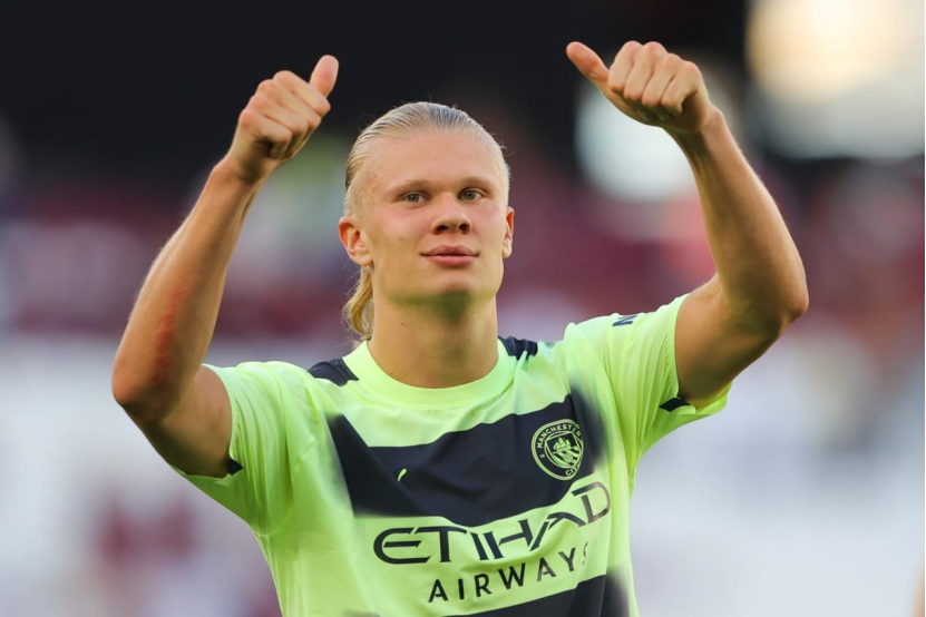 记者：杨皓宇随申花队出征亚冠广岛客场，李可因伤没有随队