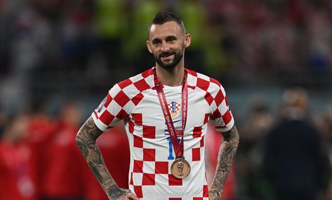 英超最快百球纪录！哈兰德为英超立新标（哈兰德刷新英超百球速度纪录，树立联赛新标杆）