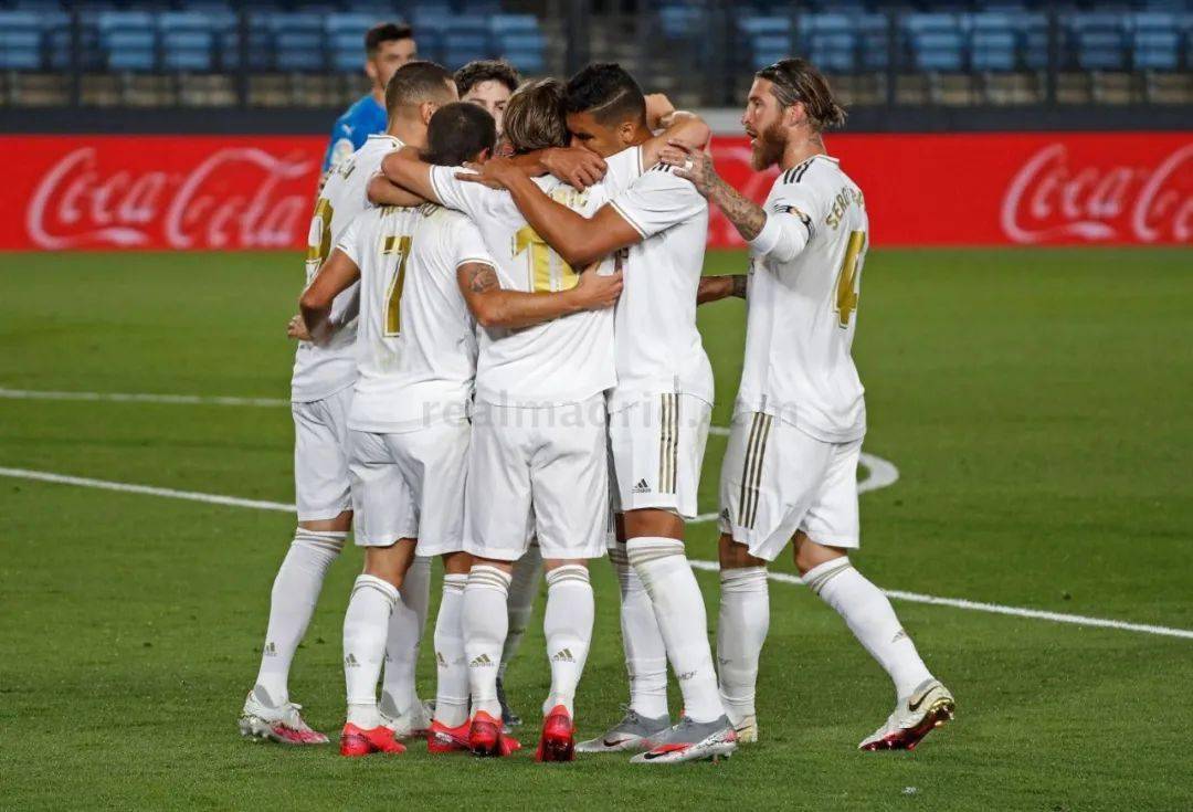 蒂亚戈：若瓜帅的足球是控制中的秩序，渣叔则是混乱中的自信（蒂亚戈：瓜帅崇尚可控秩序，渣叔强调混乱中的自信）