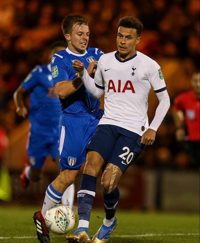 巴西女足大名单：洛蕾娜&卢安妮领衔，老将扎诺蒂回归