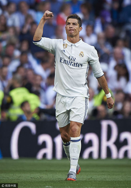 颜骏凌：和范德萨交换了联系方式，在儿时偶像面前踢球是圆梦（颜骏凌：已与范德萨互留联系方式，在儿时偶像面前踢球梦想成真）