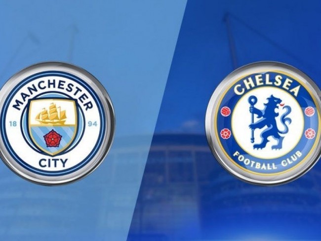 萨勒马克尔斯比赛里与裁判对峙，还被裁判踢了一脚（萨勒马克尔斯赛中与裁判争执，遭裁判一脚踢中）