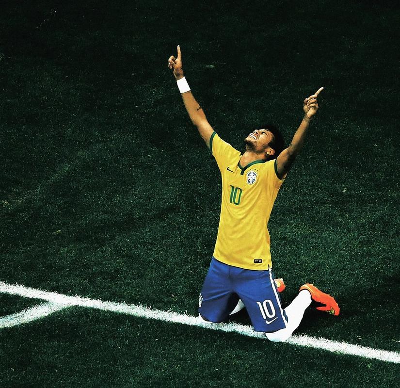 NBA：雄鹿再取关键胜利 字母哥率队登榜首（NBA：字母哥领军雄鹿再赢关键战 升至榜首）