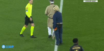 西媒：乌拉圭球员对贝尔萨非常不满，疯帅恐无法坚持到世界杯（西媒称乌拉圭队内不满贝尔萨，“疯帅”或难撑到世界杯）